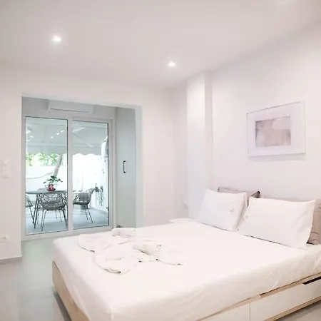 Luxury Studio With Garden Next To Acropolis Athens Exterior photo