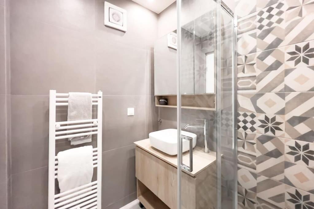 Apartment Luxury With Garden Next To Acropolis
