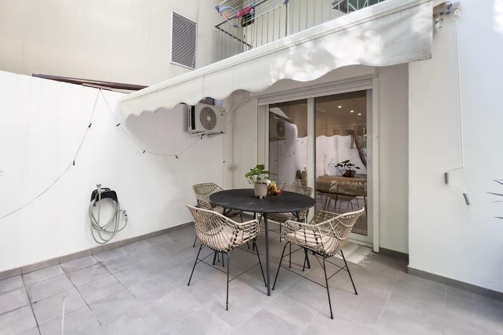 Luxury With Garden Next To Acropolis