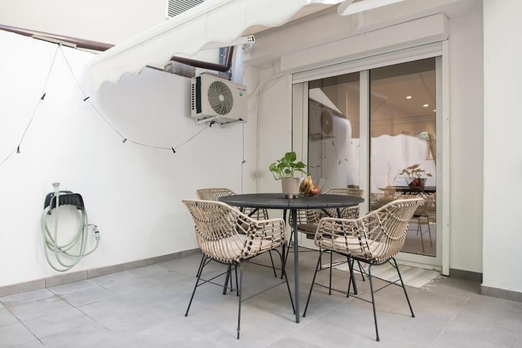 Luxury With Garden Next To Acropolis Apartment *