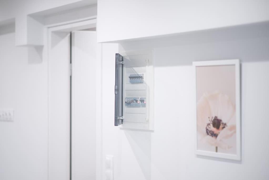 Apartment Luxury With Garden Next To Acropolis Athens