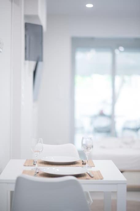 Luxury With Garden Next To Acropolis Apartment *
