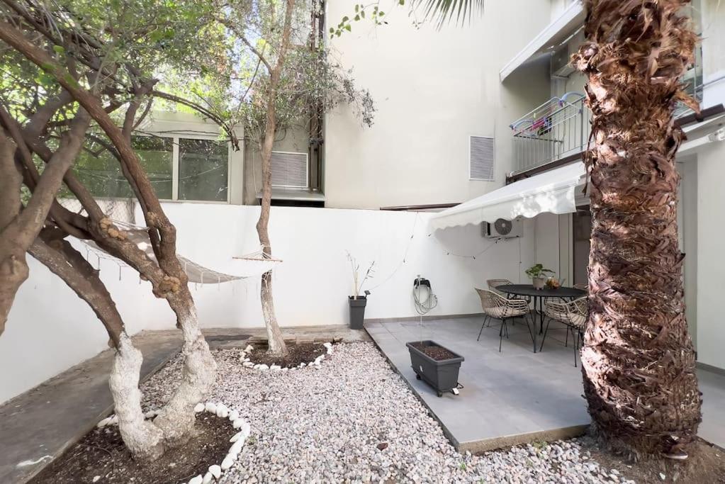 Luxury With Garden Next To Acropolis Apartment Athens
