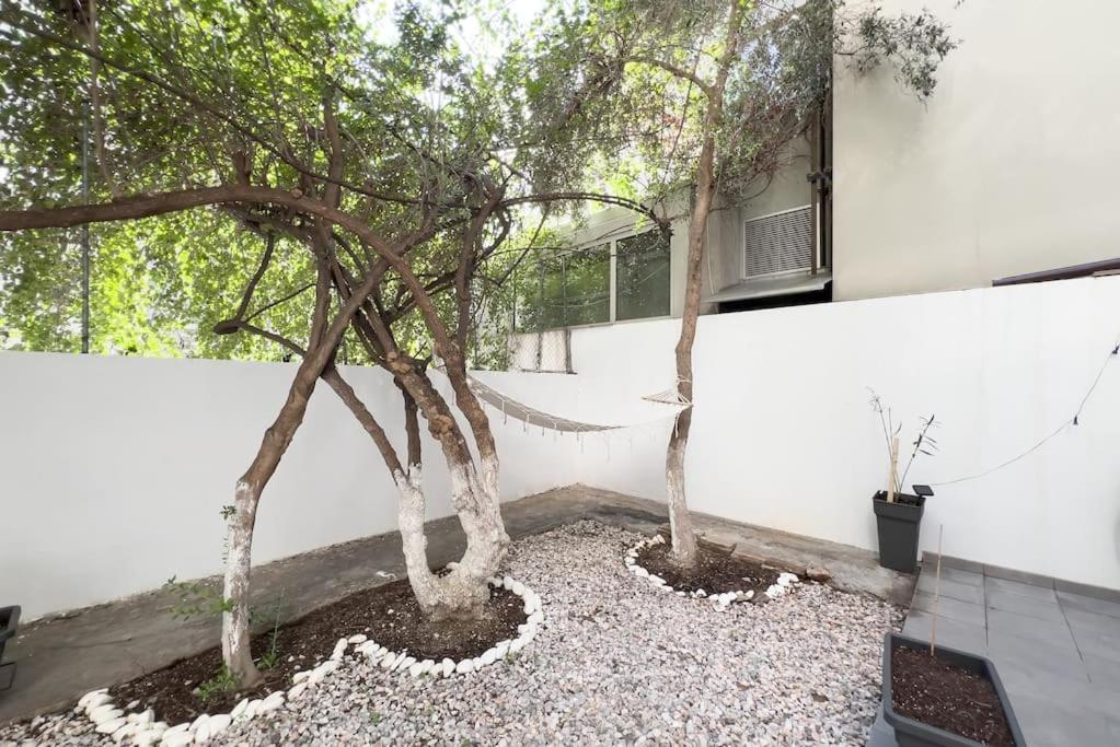 Luxury With Garden Next To Acropolis Apartment