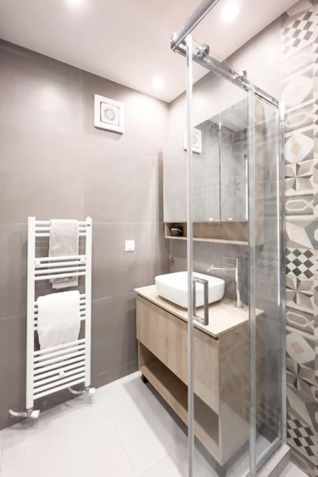 Luxury With Garden Next To Acropolis *